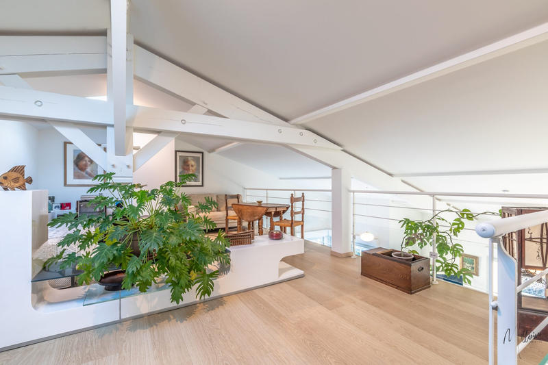 Appartement - 145 m² - 4 pièces