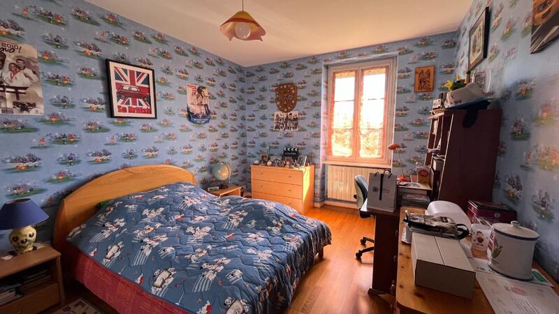 Maison - 184 m² - 6 pièces