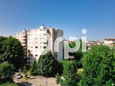 Appartement - 81 m² - 3 pièces