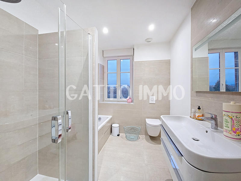 Maison - 140 m² - 5 pièces