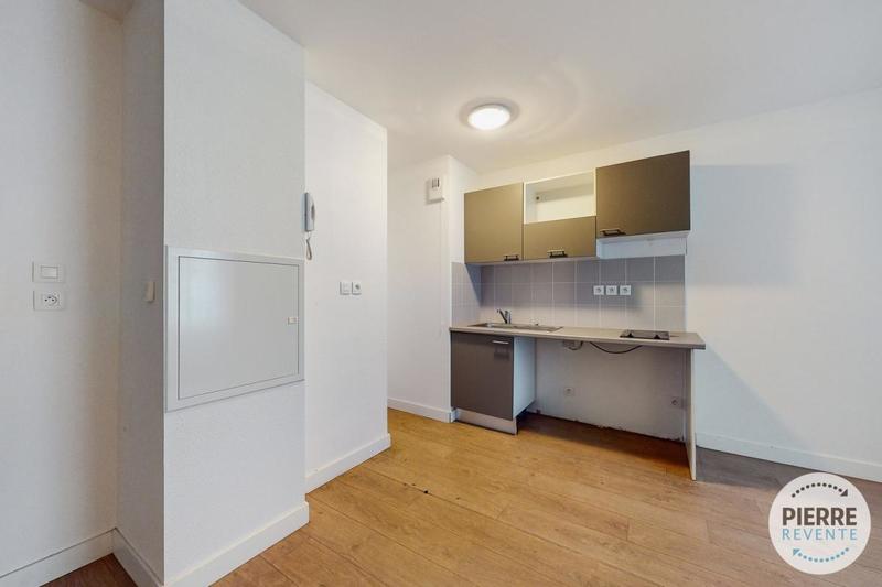 Studio - 30 m² - 1 pièce