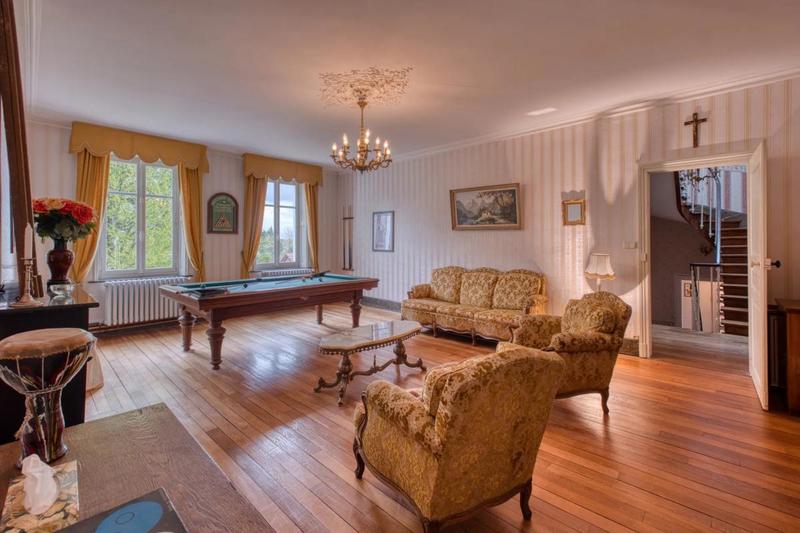 Maison de maîtres - 497 m² - 14 pièces