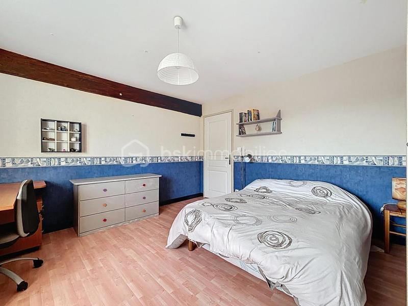 Corps de ferme - 300 m² - 8 pièces