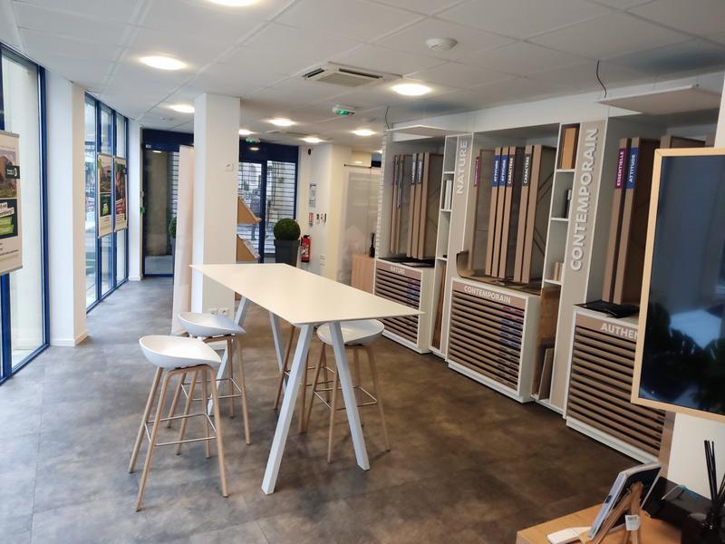 Local commercial - 120 m² - 6 pièces