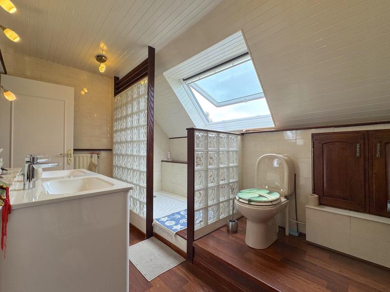 Maison ancienne - 189 m² - 8 pièces