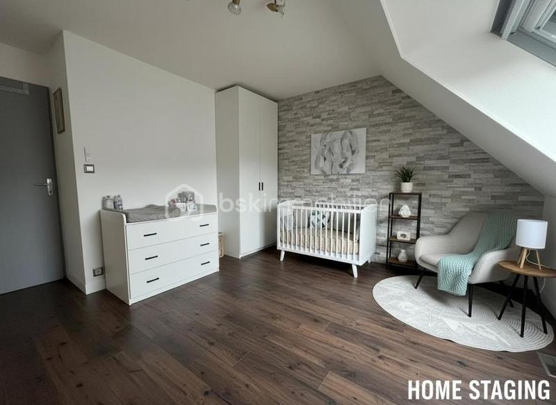 Maison - 94 m² - 5 pièces