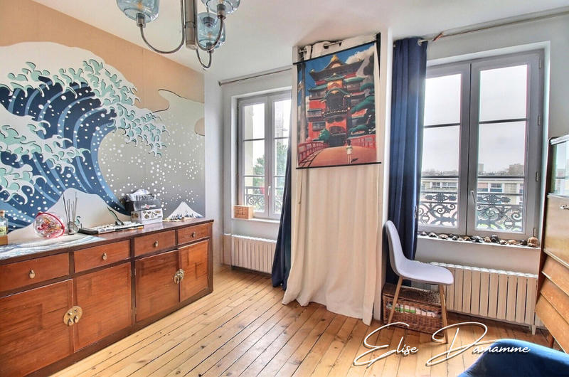 Maison - 320 m² - 12 pièces