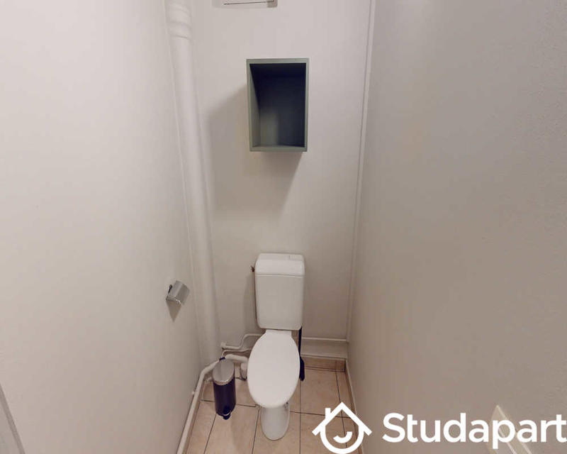 Chambre - 75 m² - 1 pièce