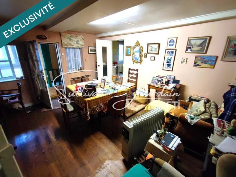 Maison - 329 m² - 13 pièces