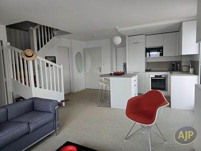 Appartement - 84 m² - 4 pièces