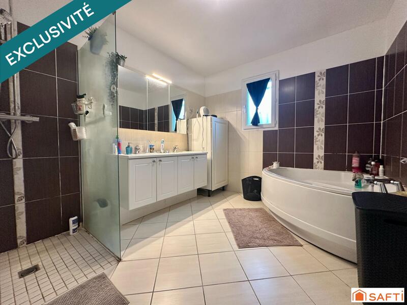 Maison - 145 m² - 6 pièces