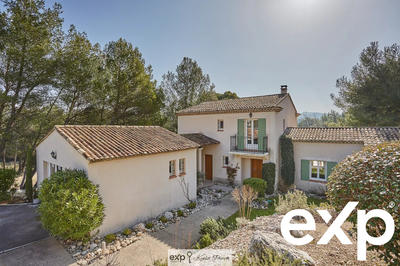 Maison - 190 m² - 7 pièces