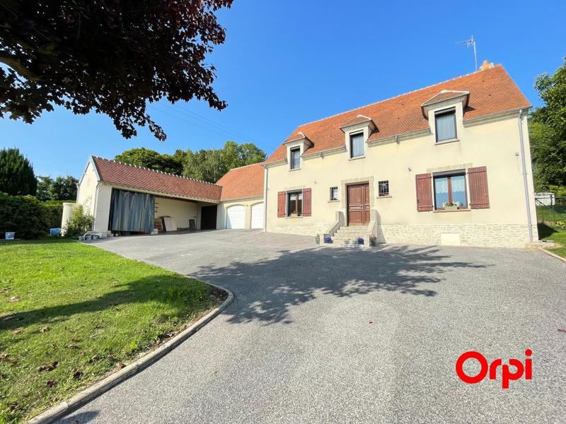 Maison - 215 m² - 8 pièces