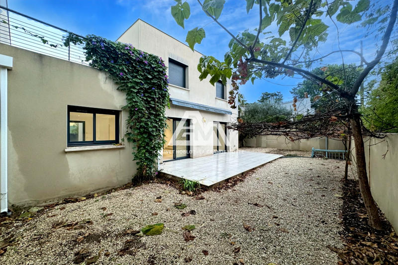 Maison - 115 m² - 6 pièces