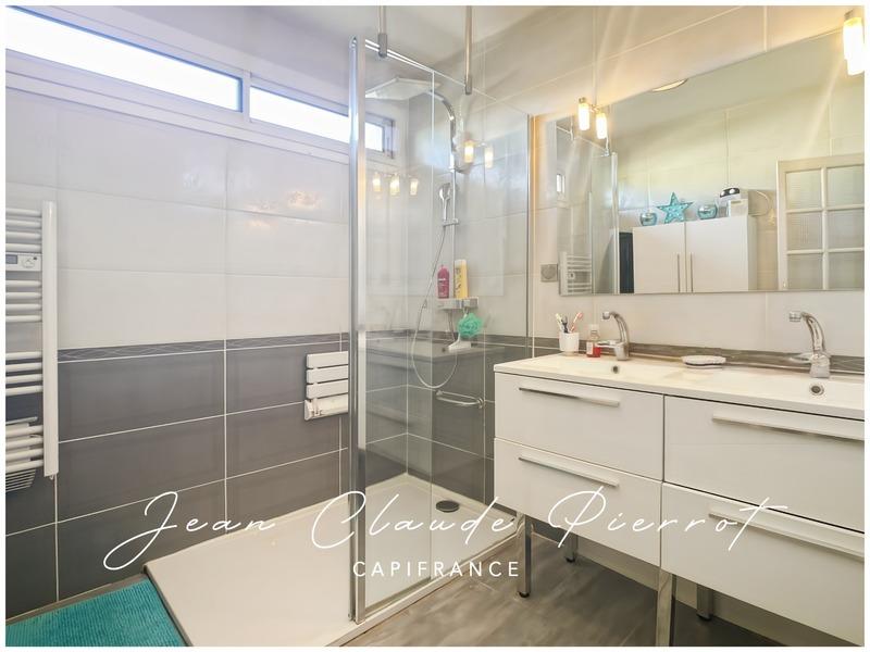 Maison - 115 m² - 4 pièces