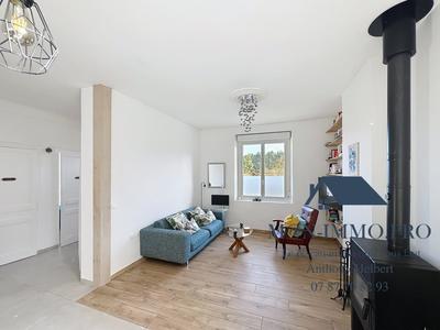 Maison traditionnelle - 136 m² - 6 pièces