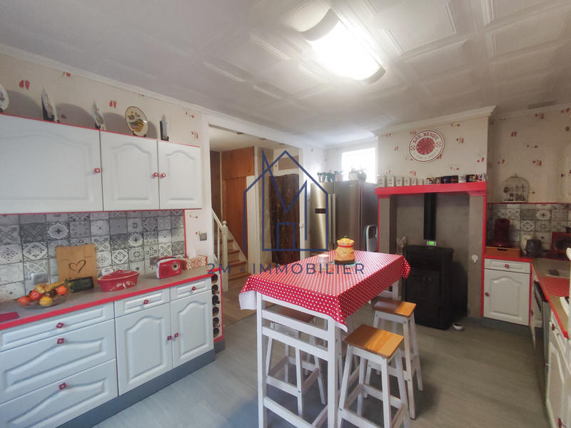 Maison - 98 m² - 4 pièces