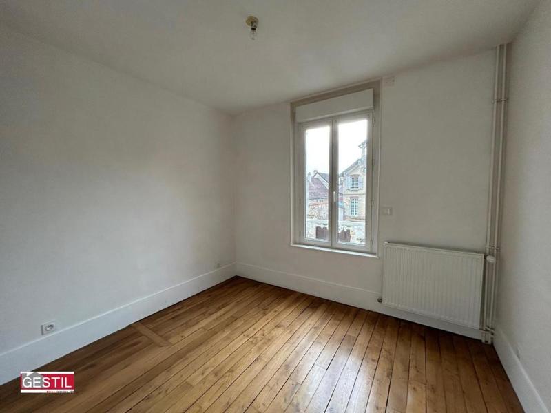 Maison - 92 m² - 5 pièces