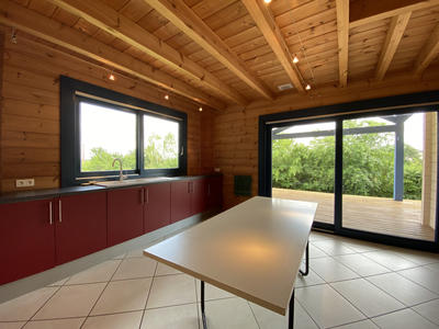 Maison - 371 m² - 15 pièces