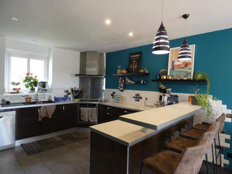 Maison en pierre - 186 m² - 6 pièces