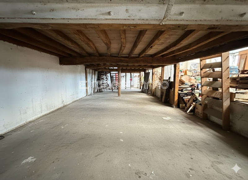 Local commercial - 467 m²