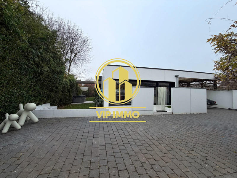 Maison - 137 m² - 6 pièces