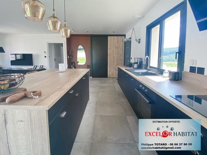 Maison - 89 m² - 4 pièces