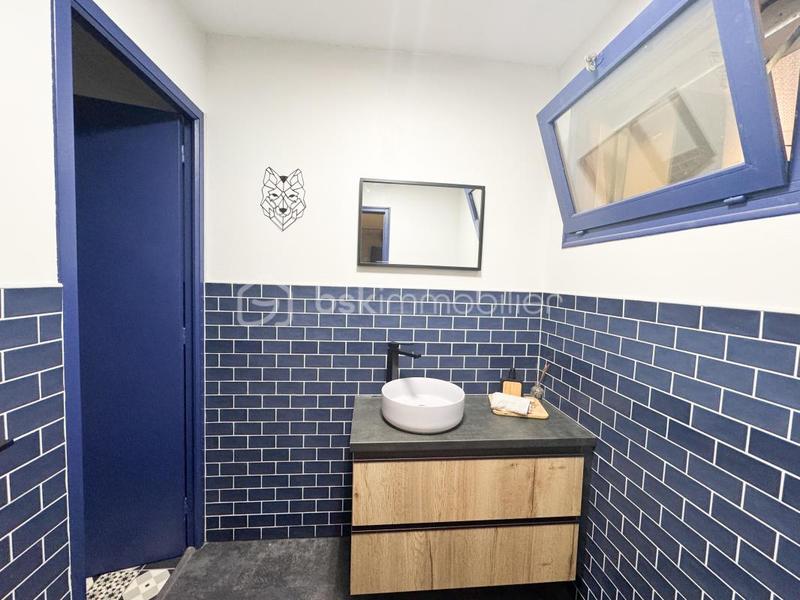 Maison - 196 m² - 8 pièces