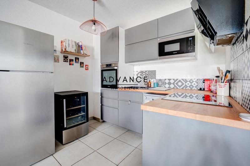 Appartement - 65 m² - 3 pièces