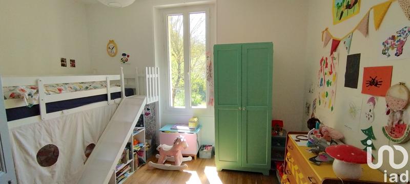 Maison - 205 m² - 9 pièces