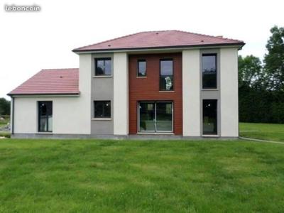 Maison - 113 m² - 8 pièces