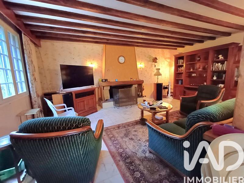 Maison - 230 m² - 8 pièces
