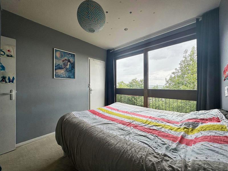 Appartement - 84 m² - 5 pièces