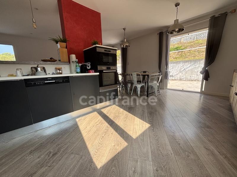 Maison - 170 m² - 6 pièces