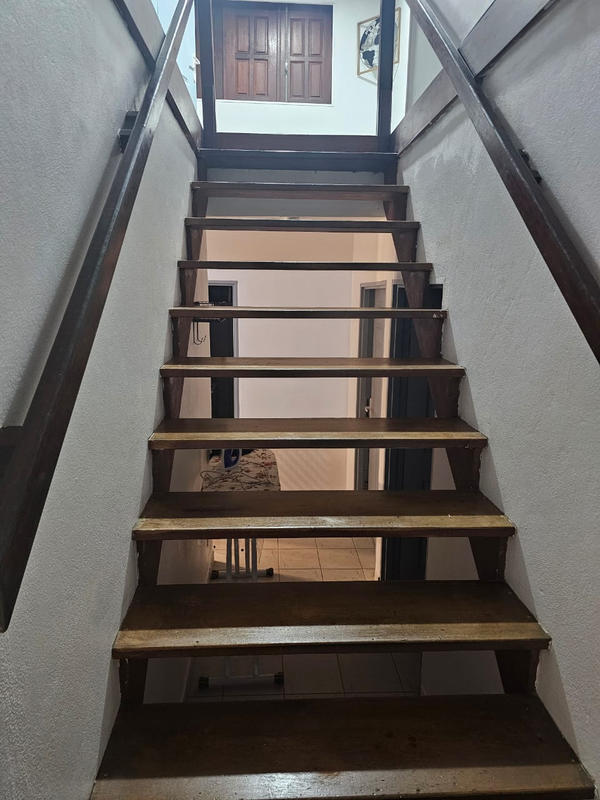 Maison - 15 m² - 5 pièces