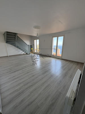 Appartement - 95 m² - 4 pièces