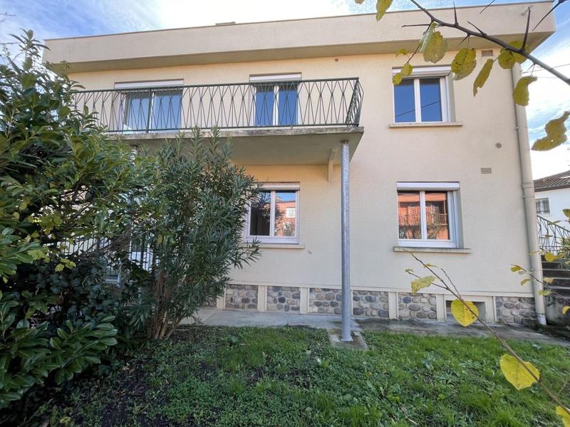 Villa - 217 m² - 10 pièces