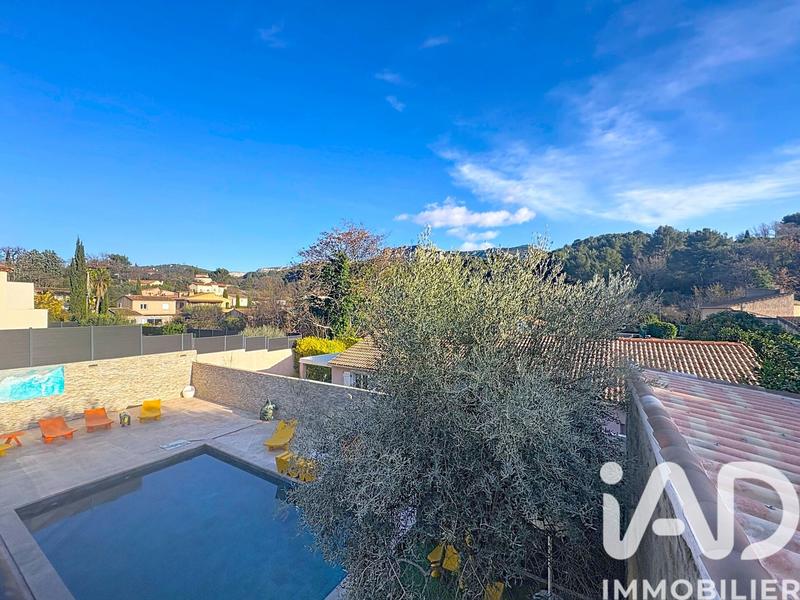 Maison - 136 m² - 6 pièces