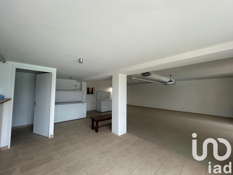 Maison - 360 m² - 10 pièces