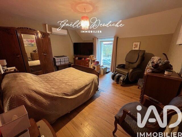 Maison - 204 m² - 6 pièces