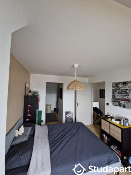 Chambre - 11 m² - 1 pièce