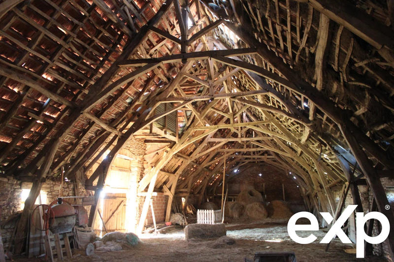 Ferme - 800 m² - 1 pièce