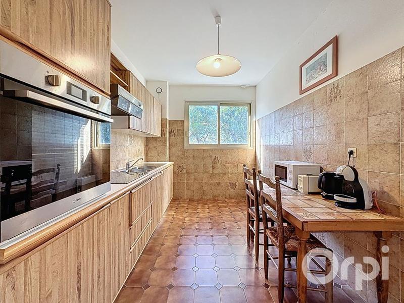 Appartement - 81 m² - 3 pièces