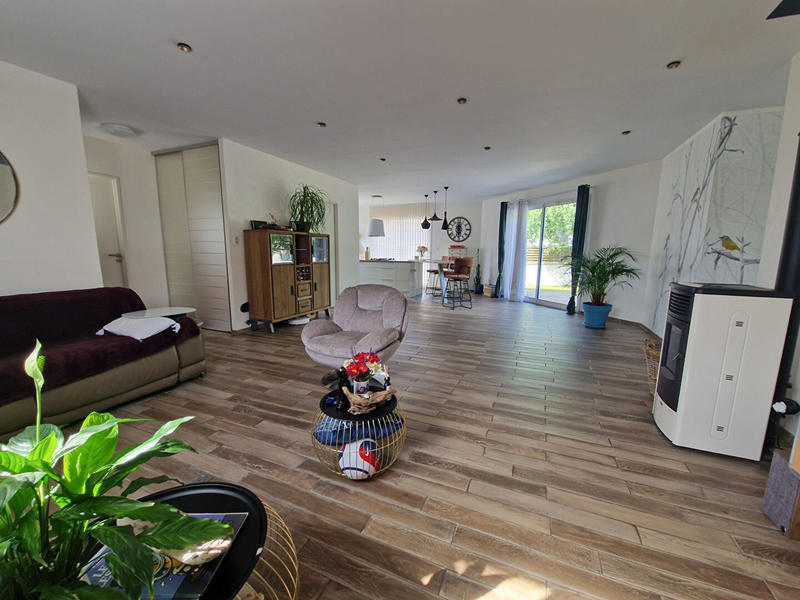 Maison - 104 m² - 3 pièces