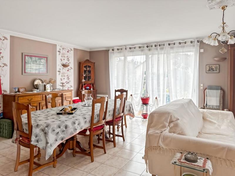 Maison - 127 m² - 6 pièces