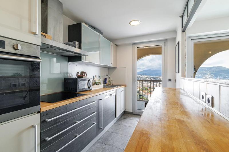 Appartement - 84 m² - 4 pièces