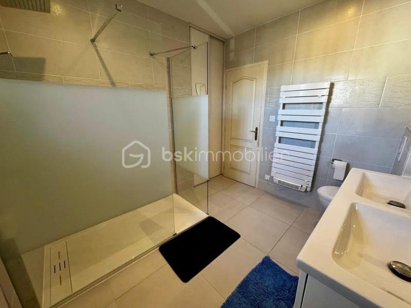 Villa - 170 m² - 6 pièces