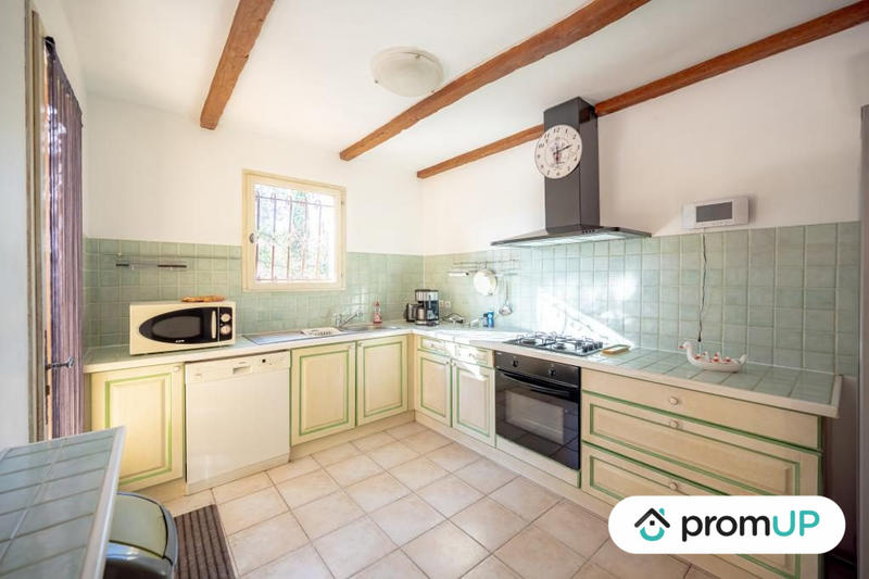 Villa - 222 m² - 7 pièces