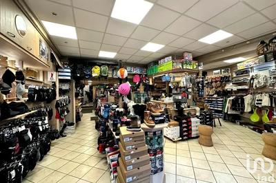 Local commercial - 110 m²