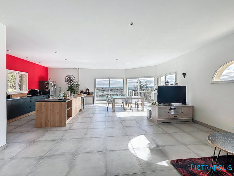 Villa - 150 m² - 6 pièces